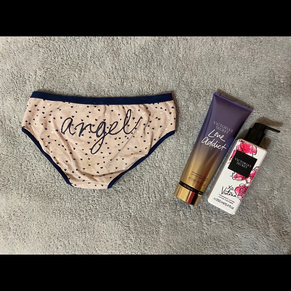 Victoria’s Secret Heart-print Hiphugger/Hipster